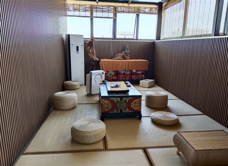 养生会所招聘前台,按摩师,足疗师