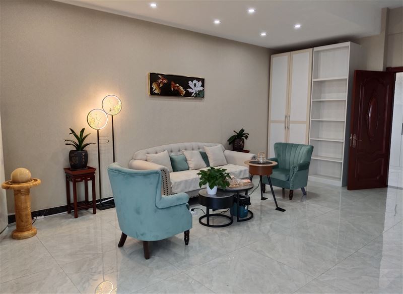 养生会所招聘前台,按摩师,足疗师